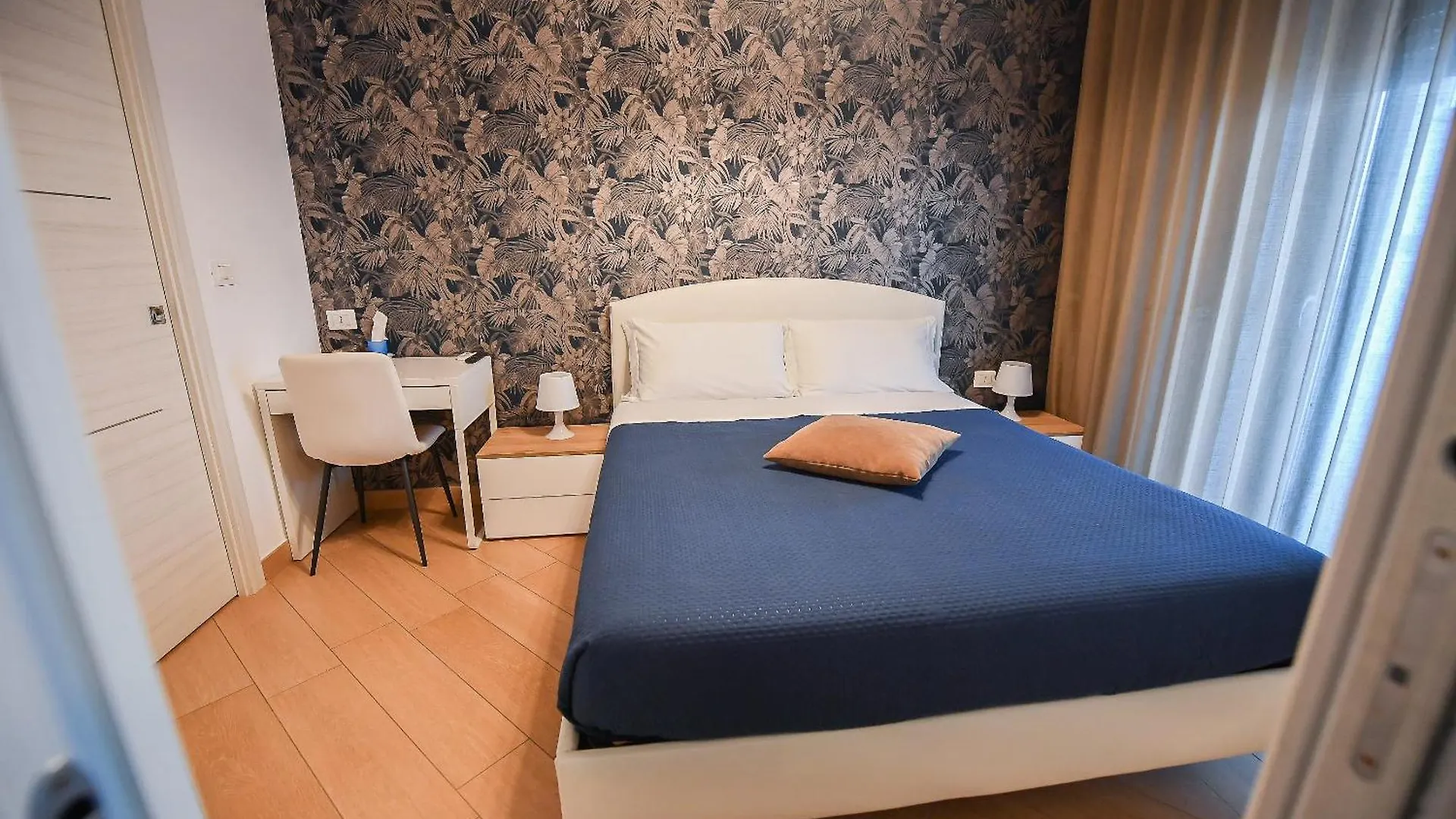 Gæstehus Karol Wojtyla Airport Bari Hotel Italien
